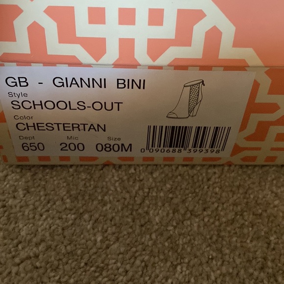 Gianni Bini size 8 peep toe bootie! Chestertan - Picture 6 of 6